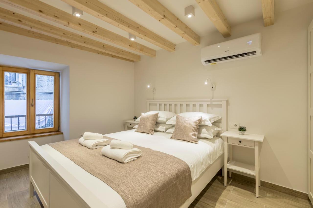 Cosmijeva Luxury Rooms 스플리트 외부 사진