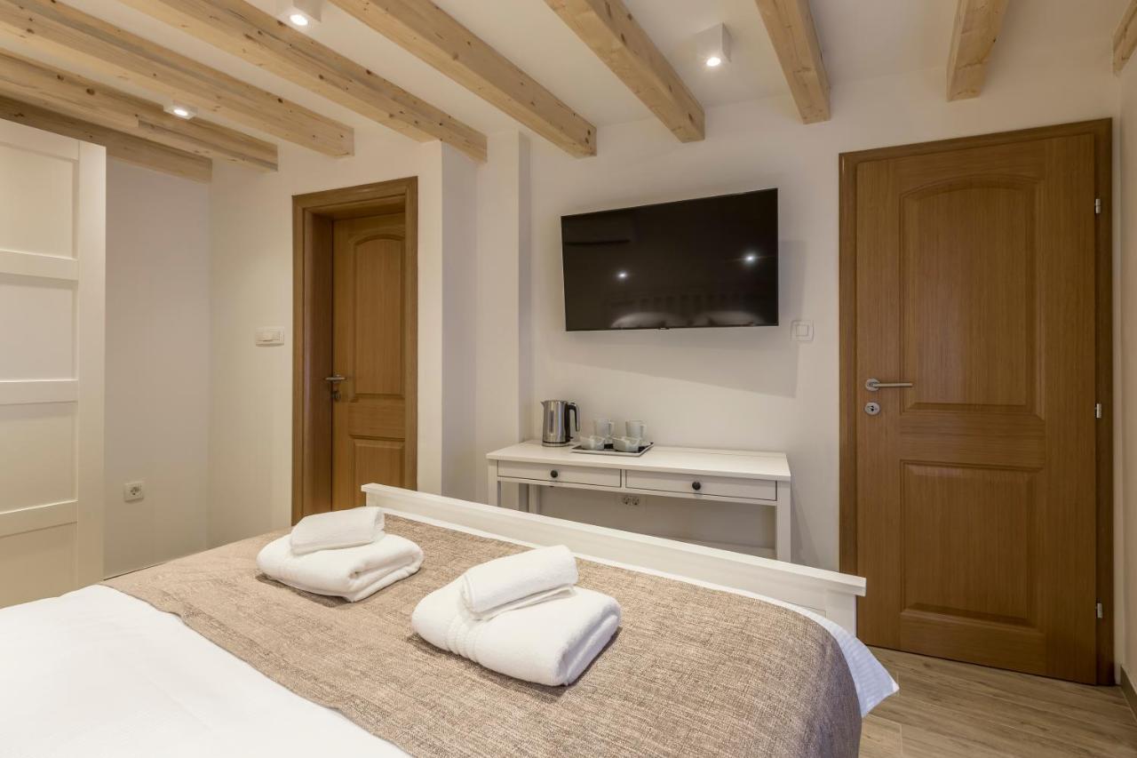 Cosmijeva Luxury Rooms 스플리트 외부 사진